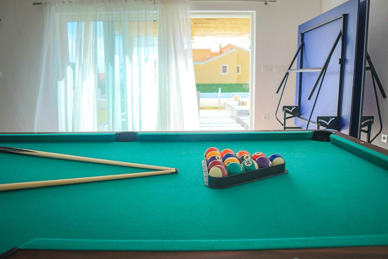 Villa Angelus With Heated Pool Kucine ภายนอก รูปภาพ
